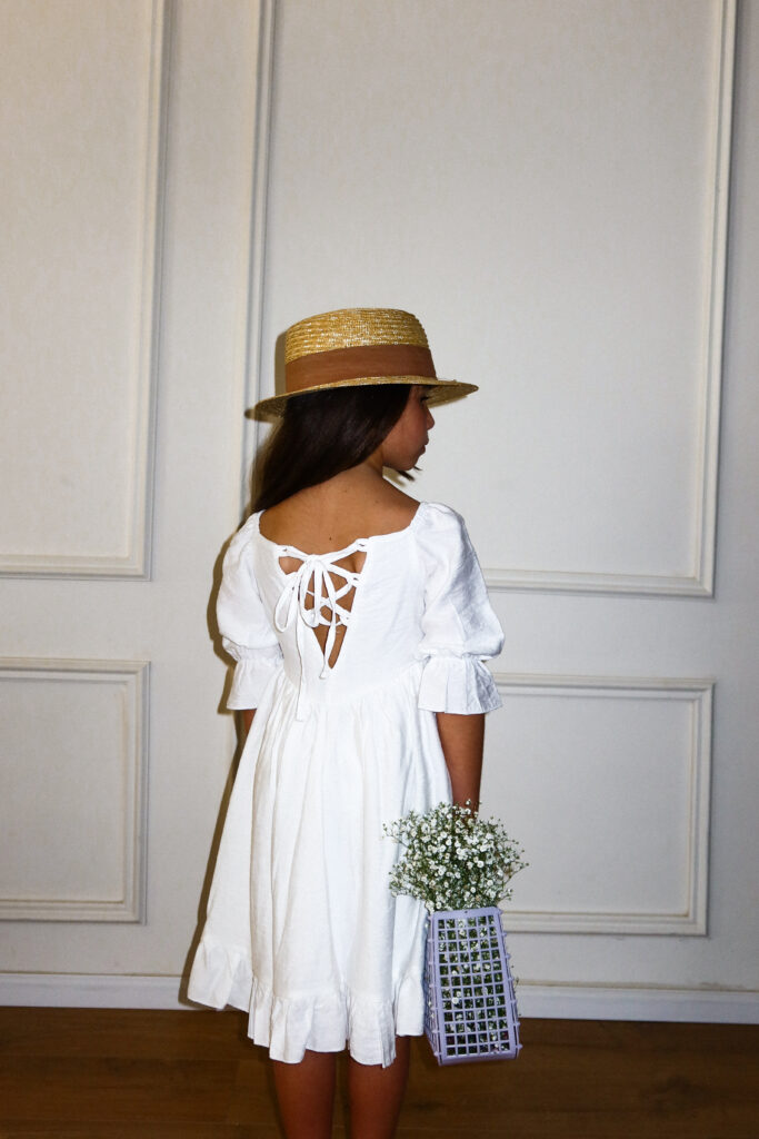 ⁦Ashley Dress | White Love⁩ – תמונה ⁦4⁩