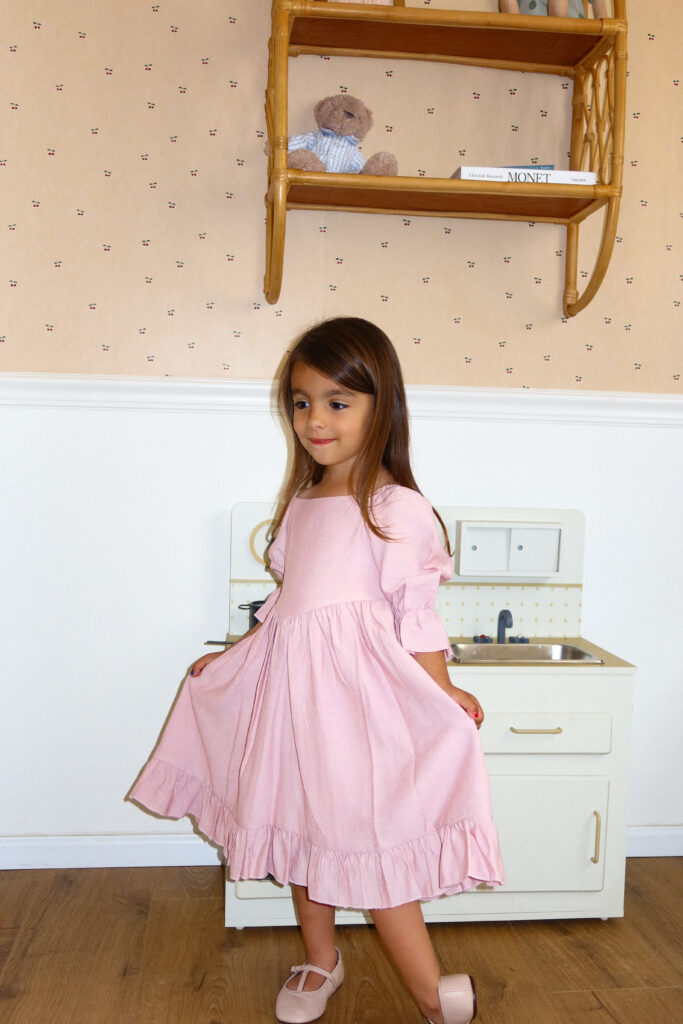 ⁦Ashley Dress | Romantic Pink⁩ – תמונה ⁦3⁩